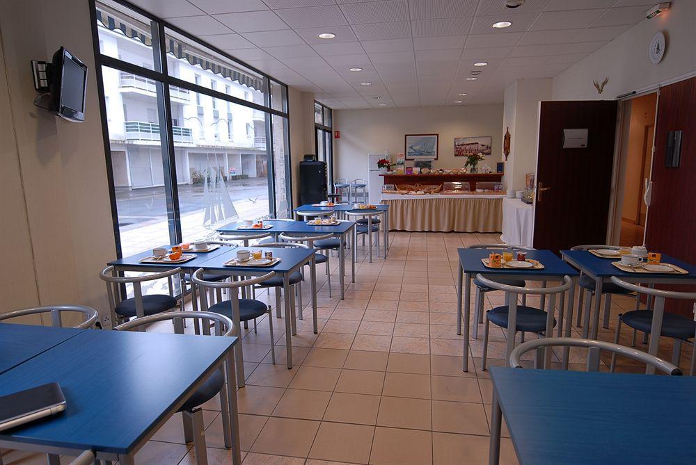Cerise Lannion Aparthotel Exterior foto