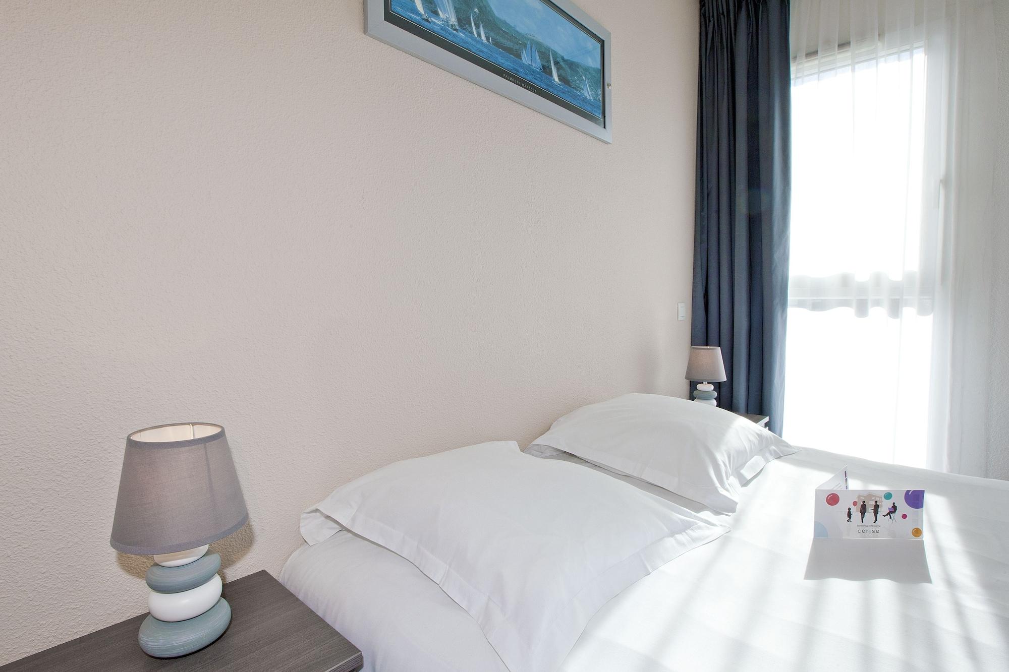 Cerise Lannion Aparthotel Exterior foto