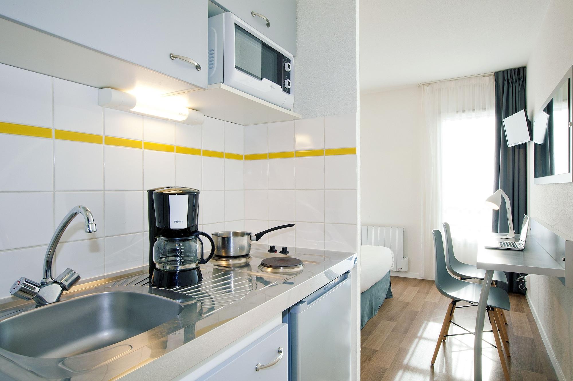Cerise Lannion Aparthotel Exterior foto
