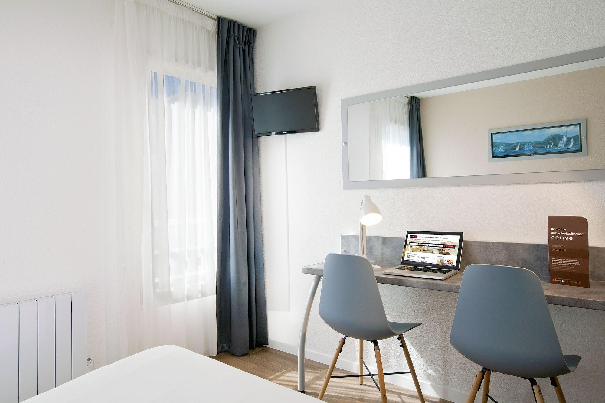 Cerise Lannion Aparthotel Exterior foto