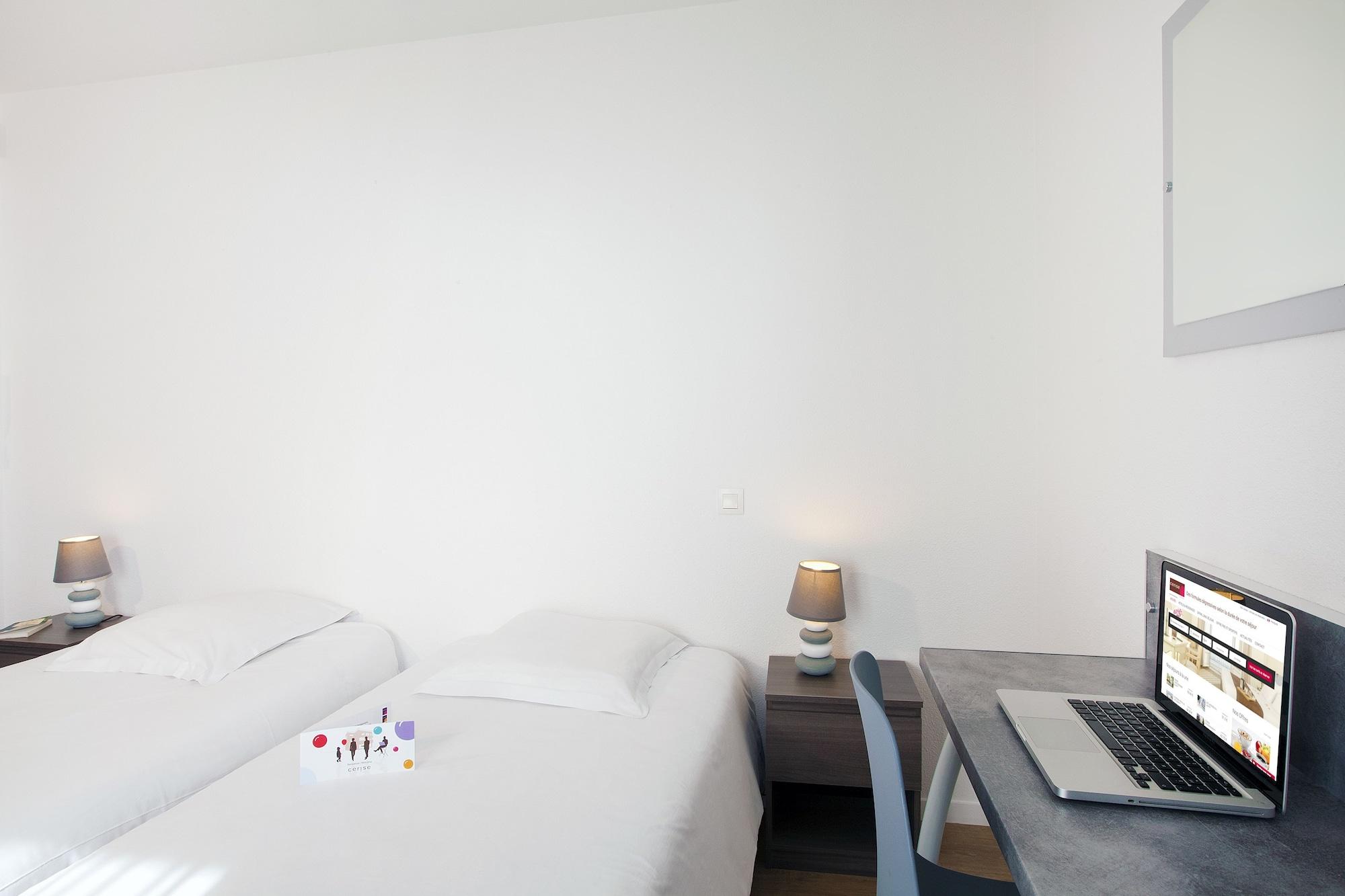 Cerise Lannion Aparthotel Exterior foto