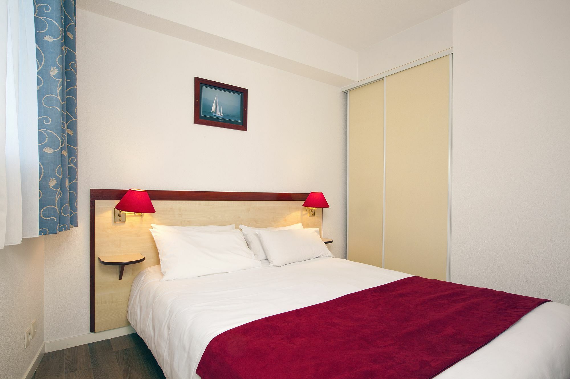 Cerise Lannion Aparthotel Exterior foto